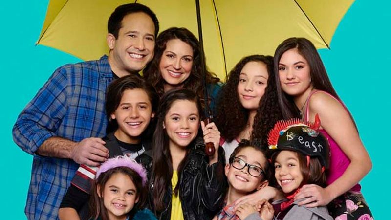 Becoming Harley Diaz on Stuck in the Middle (2016-2018)