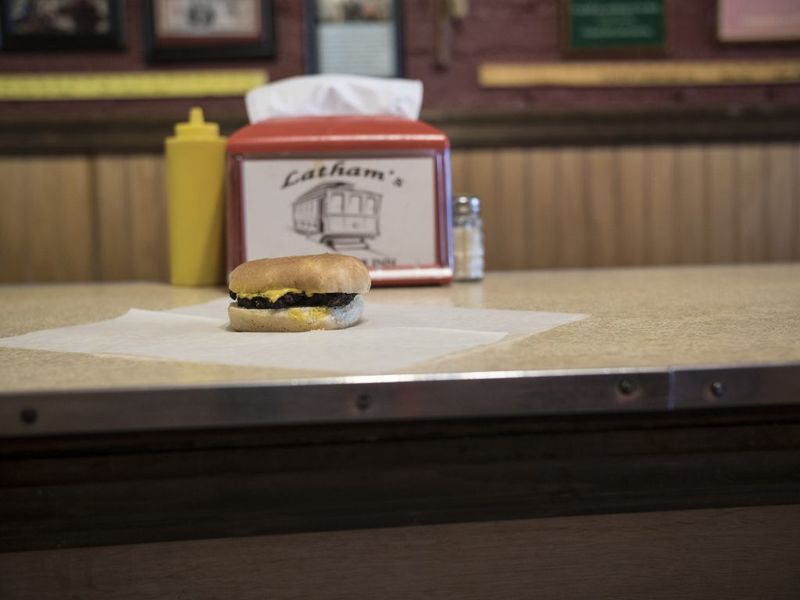 Latham's Hamburger Inn (New Albany, Mississippi)