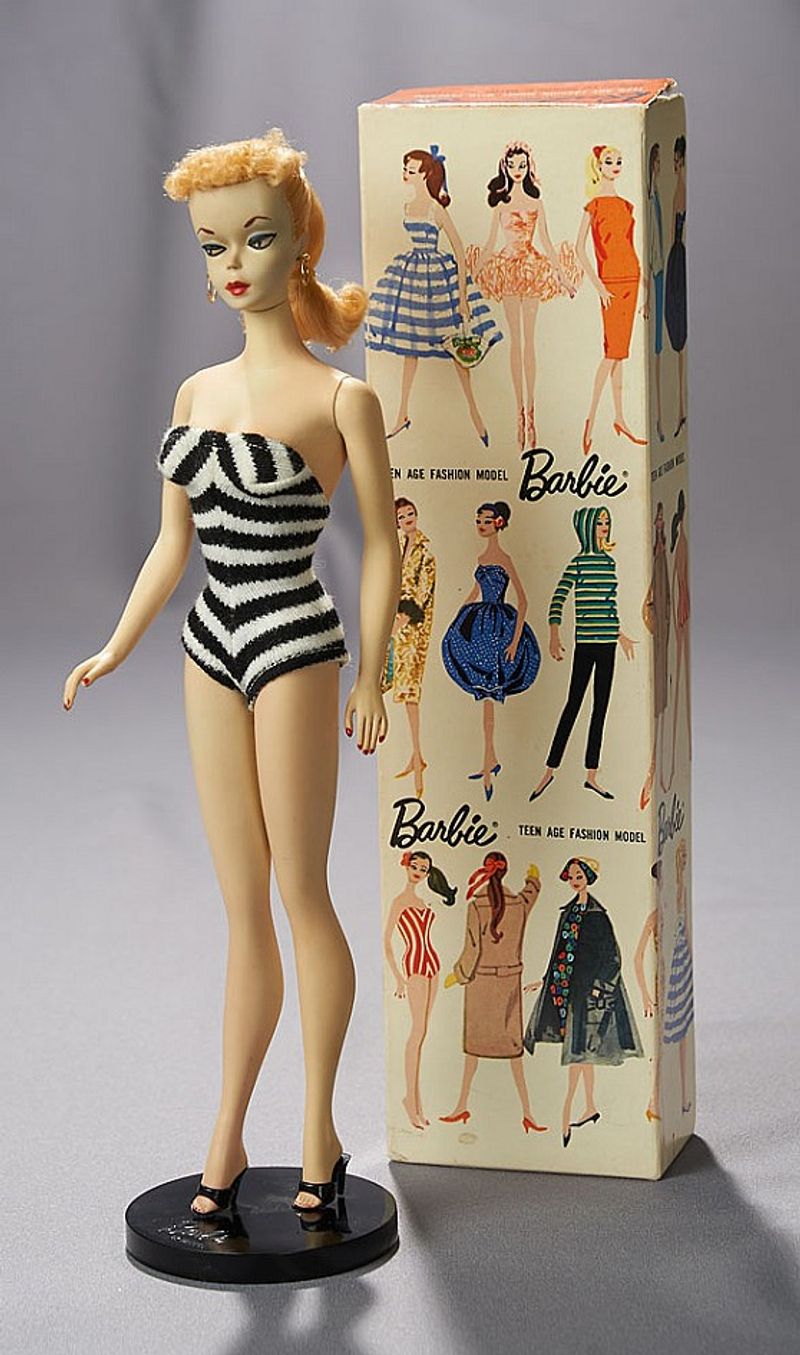 Vintage Barbie Dolls (1959–1970s)