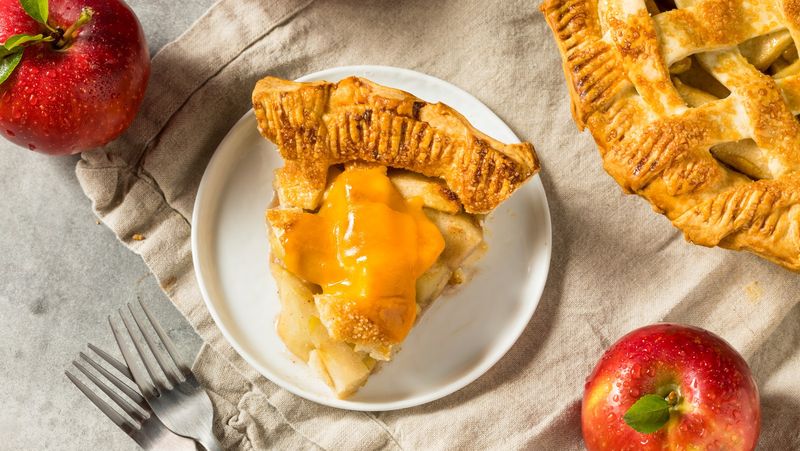 Apple Cheddar Pie
