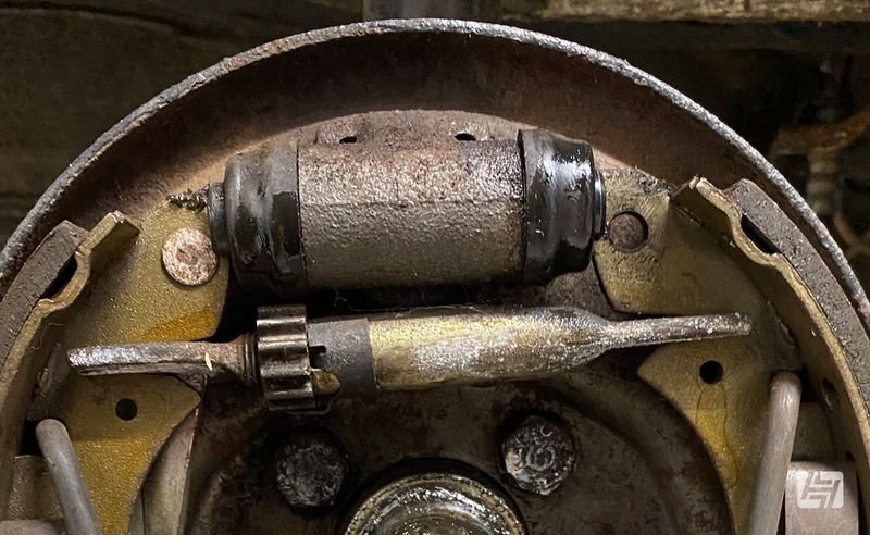 Ineffective Drum Brakes