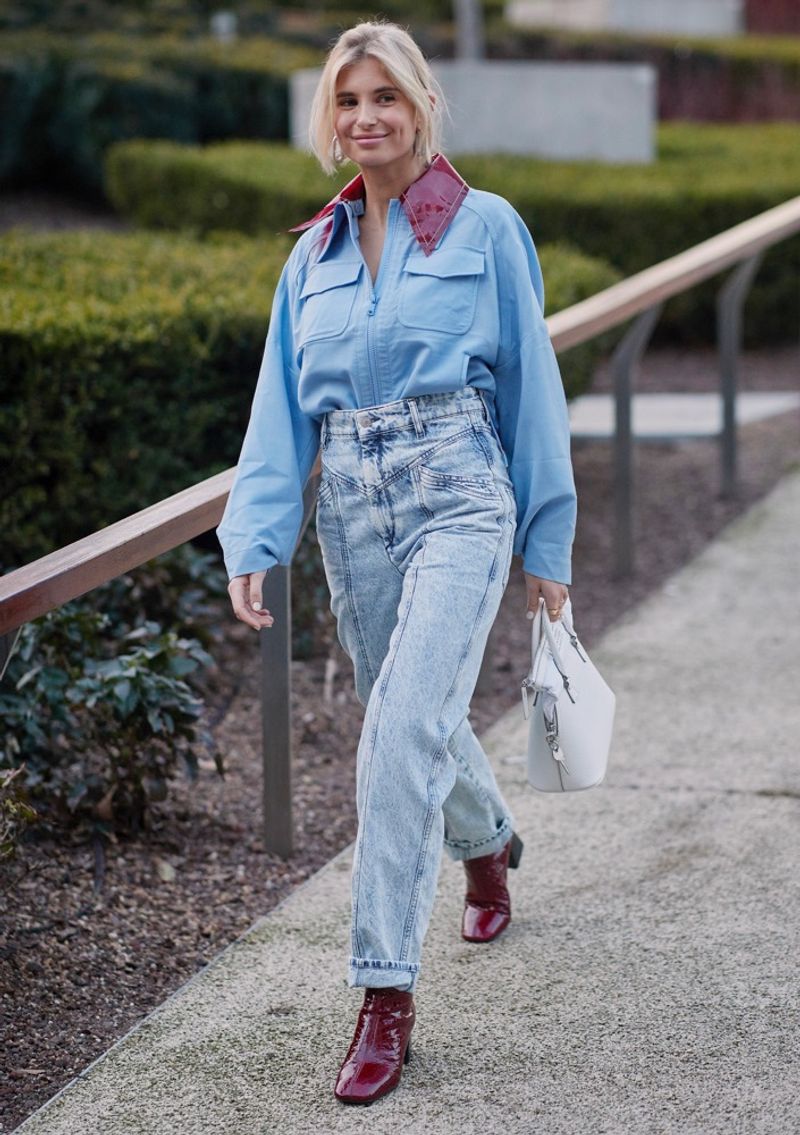 Acid-Wash Denim and Mom Jeans on the Street