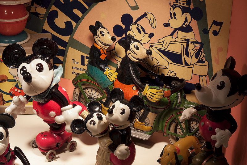 Antique Tin and Wind-Up Toys (Pre-1970s)