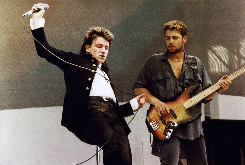 U2