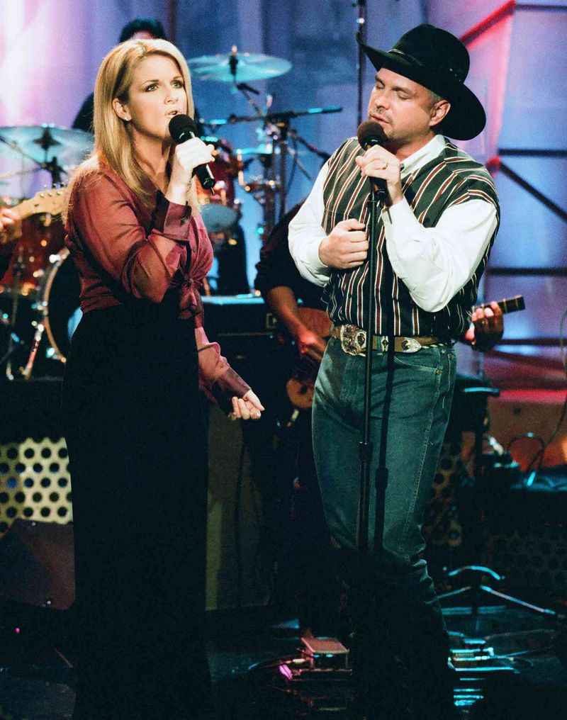 Garth Brooks and Trisha Yearwood - In Another's Eyes