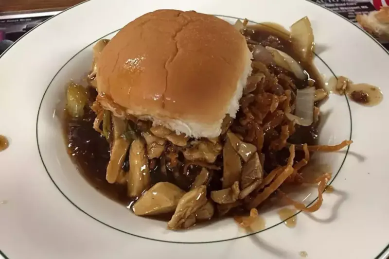 Chow Mein Sandwich