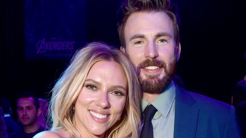 Scarlett Johansson and Chris Evans