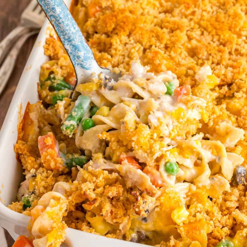Cheesy Chicken Noodle Casserole