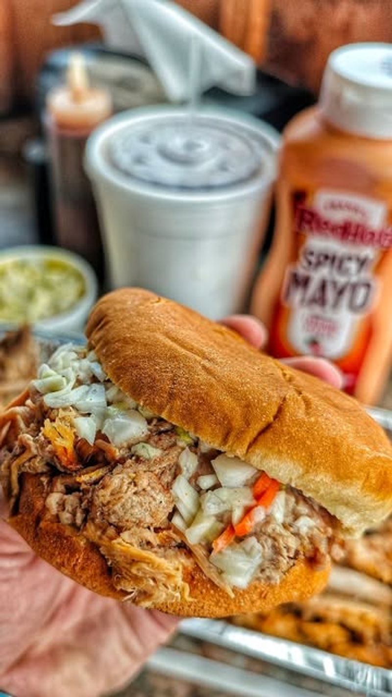 Leonard's Pit Barbecue (Memphis, TN)