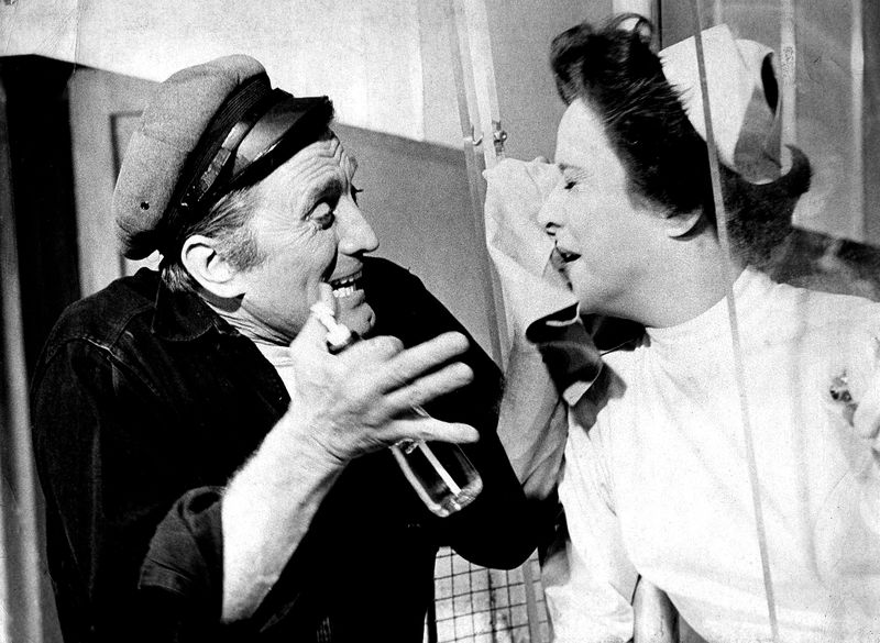 Kirk Douglas and the Broadway Beginning