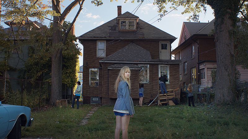 It Follows (2014)