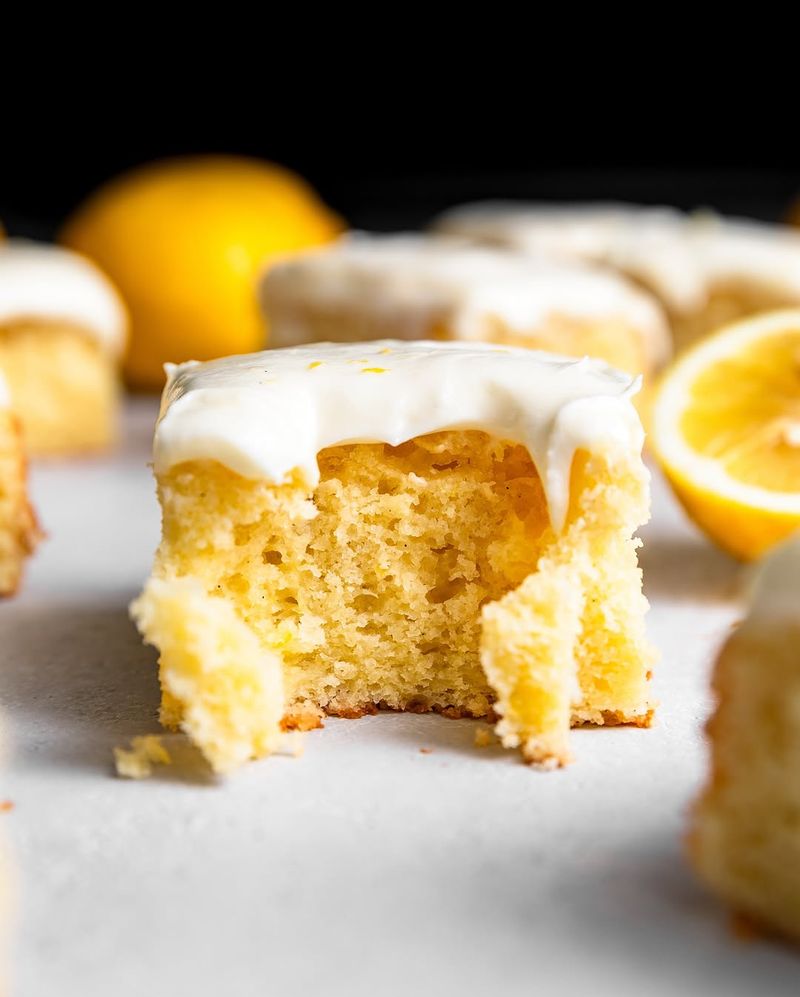 Easy Lemon Snack Cake