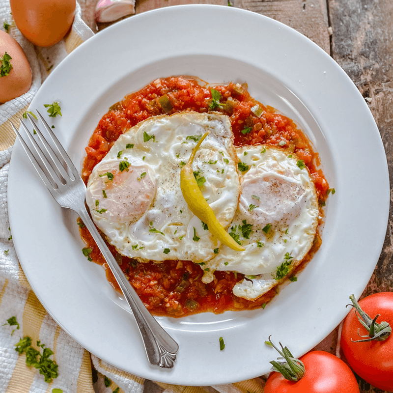 Huevos a la Española (Spanish-Style Eggs)