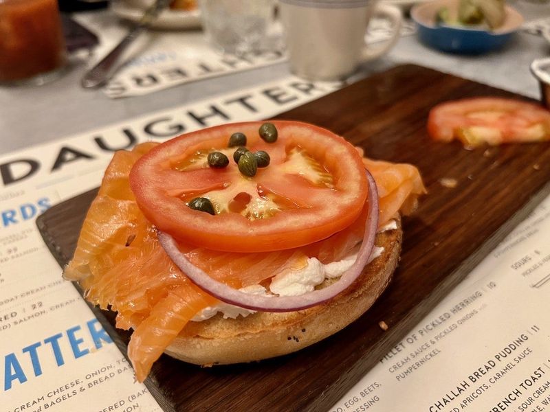 Russ & Daughters Cafe