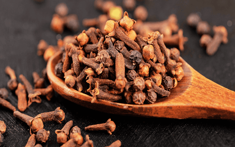 Cloves (Laung)