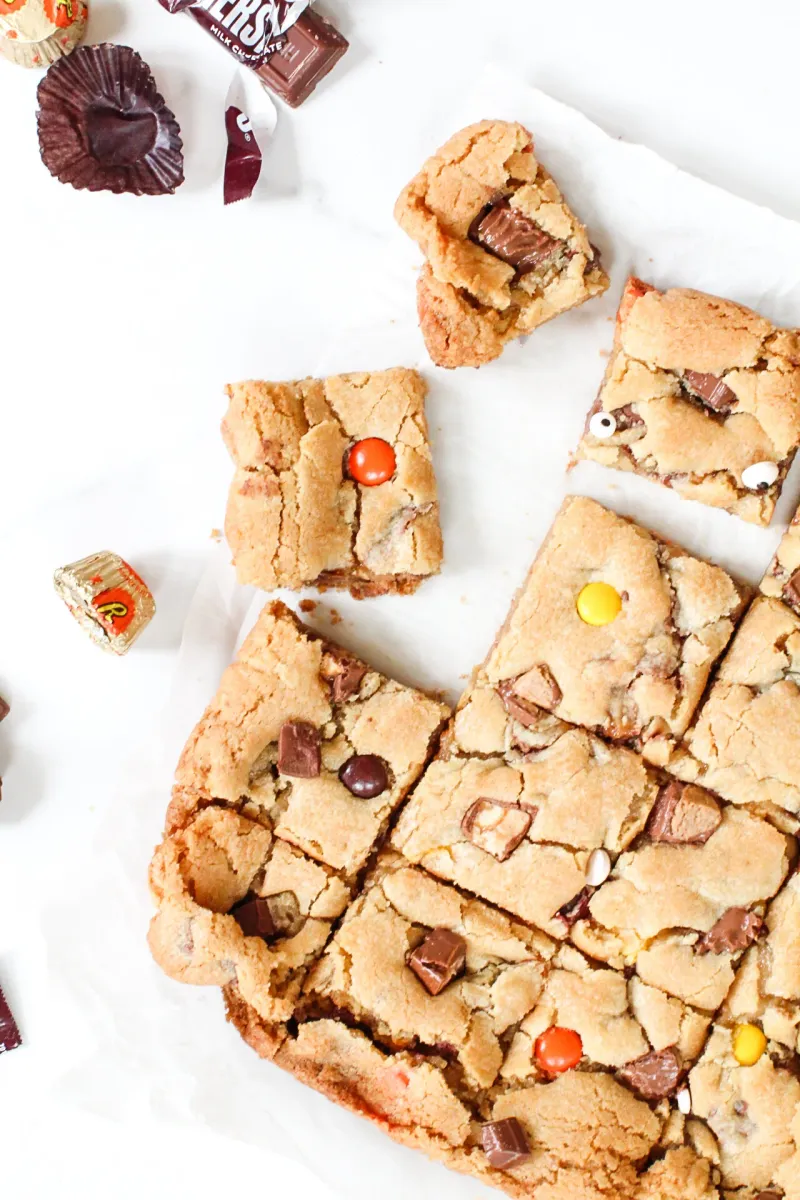 Kit Kat Cookie Bars