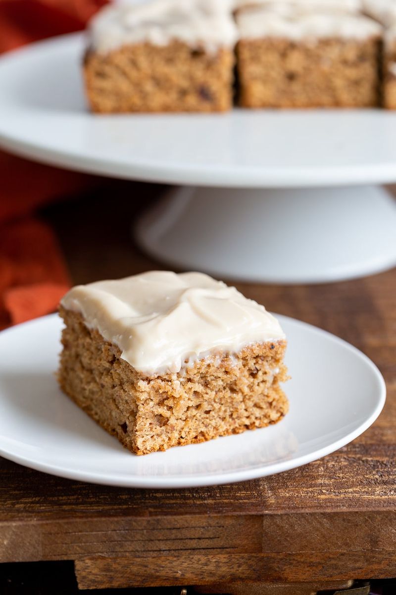 Applesauce Spice Cake