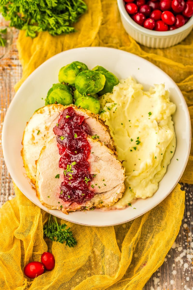 Roast Turkey with Cranberry Sauce (Second Class)