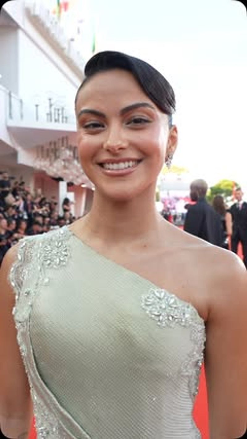 Camila Mendes