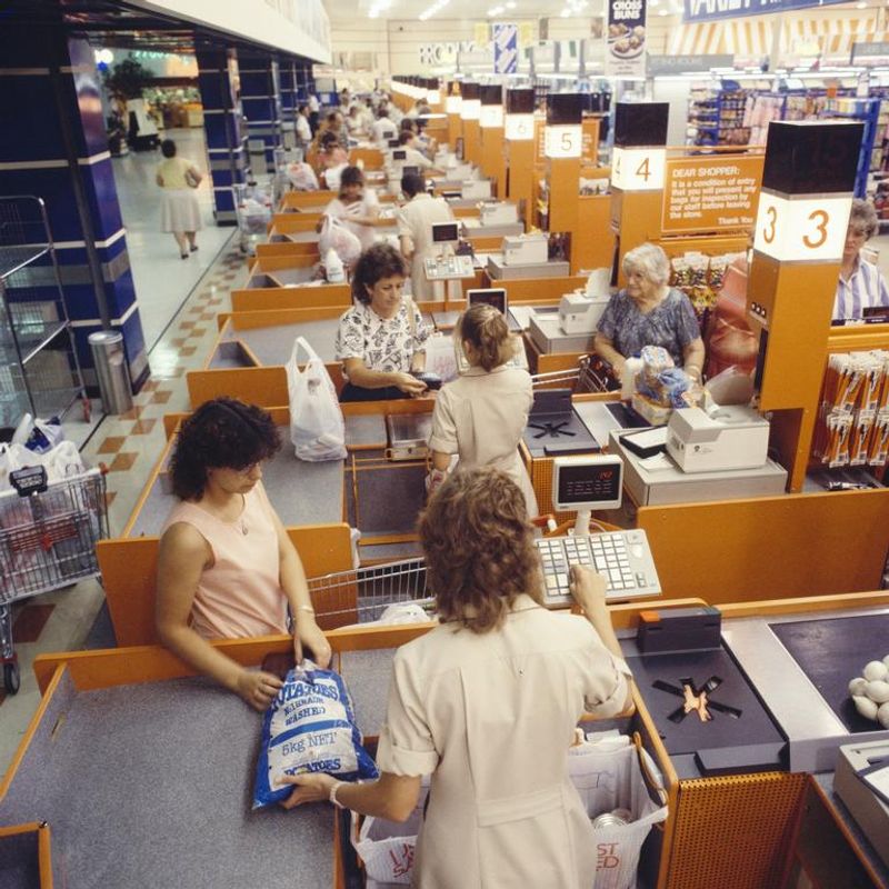 Plastic Bags Replace Paper in the 1980s