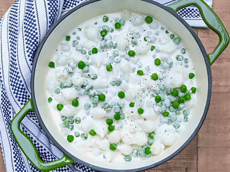 Creamed Onions and Peas