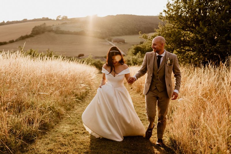 Golden Hour Light in Outdoor Vintage Wedding Photography
