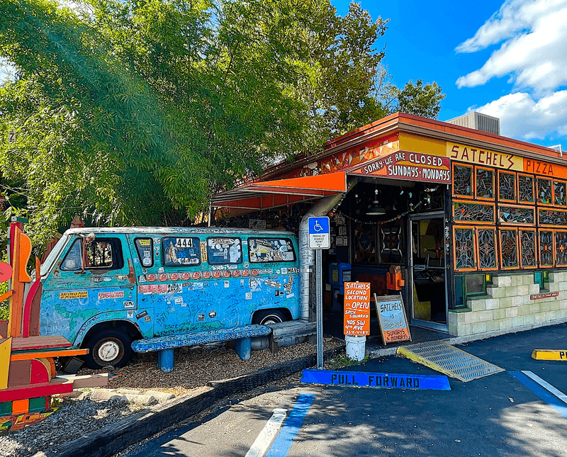 Satchel's Pizza (Gainesville)