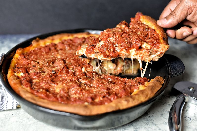 Chicago: Deep-Dish Pizza