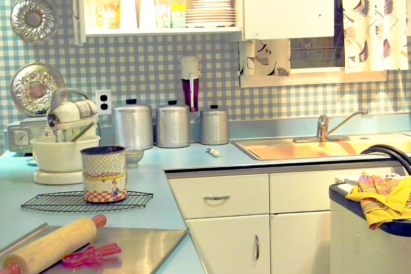Deep Cleaning the Kitchen