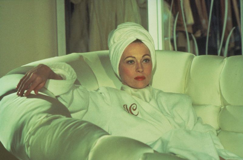 Mommie Dearest (1981)