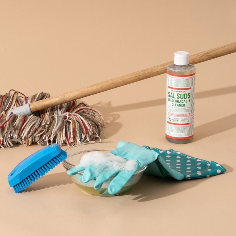 Cleaning Walls and Baseboards