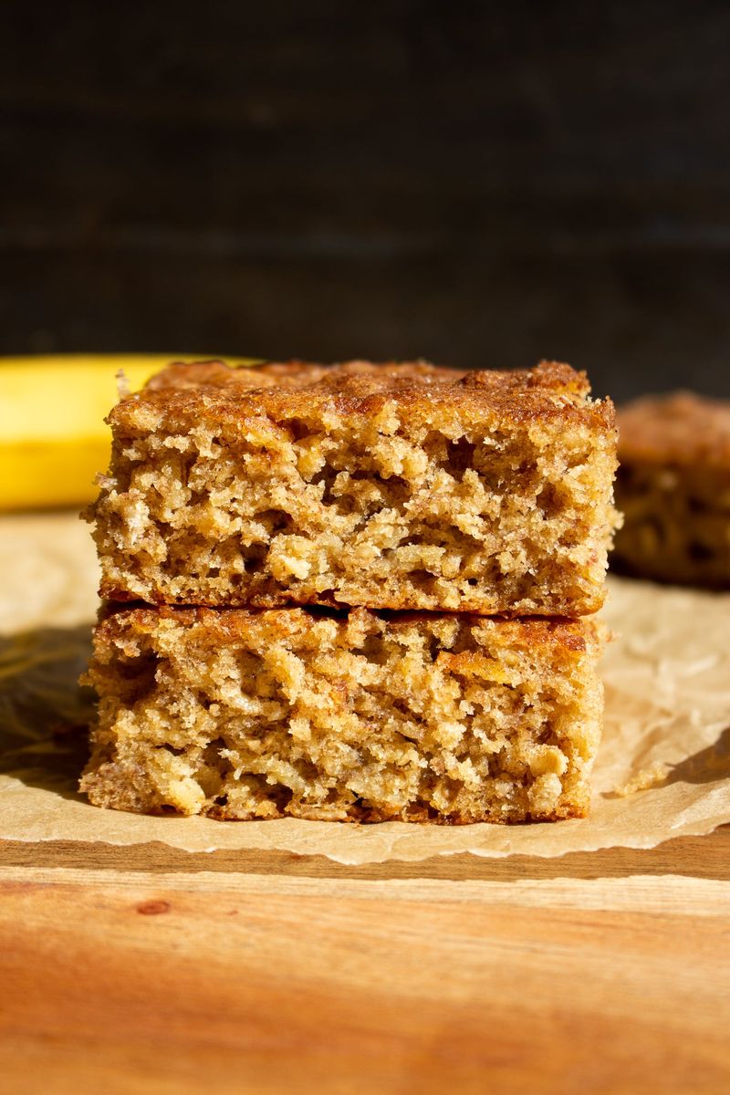 3-Ingredient Banana Oat Cake