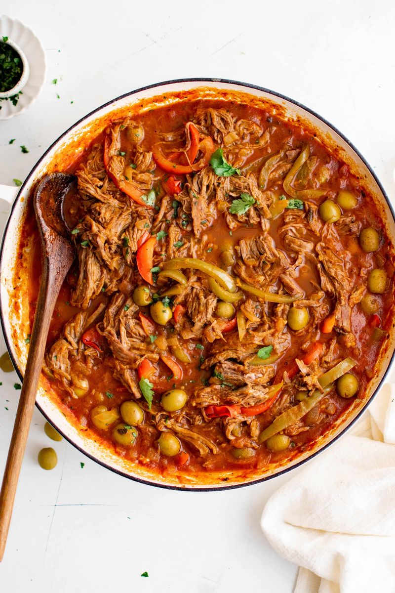 Ropa Vieja (Shredded Beef in Tomato Sauce)