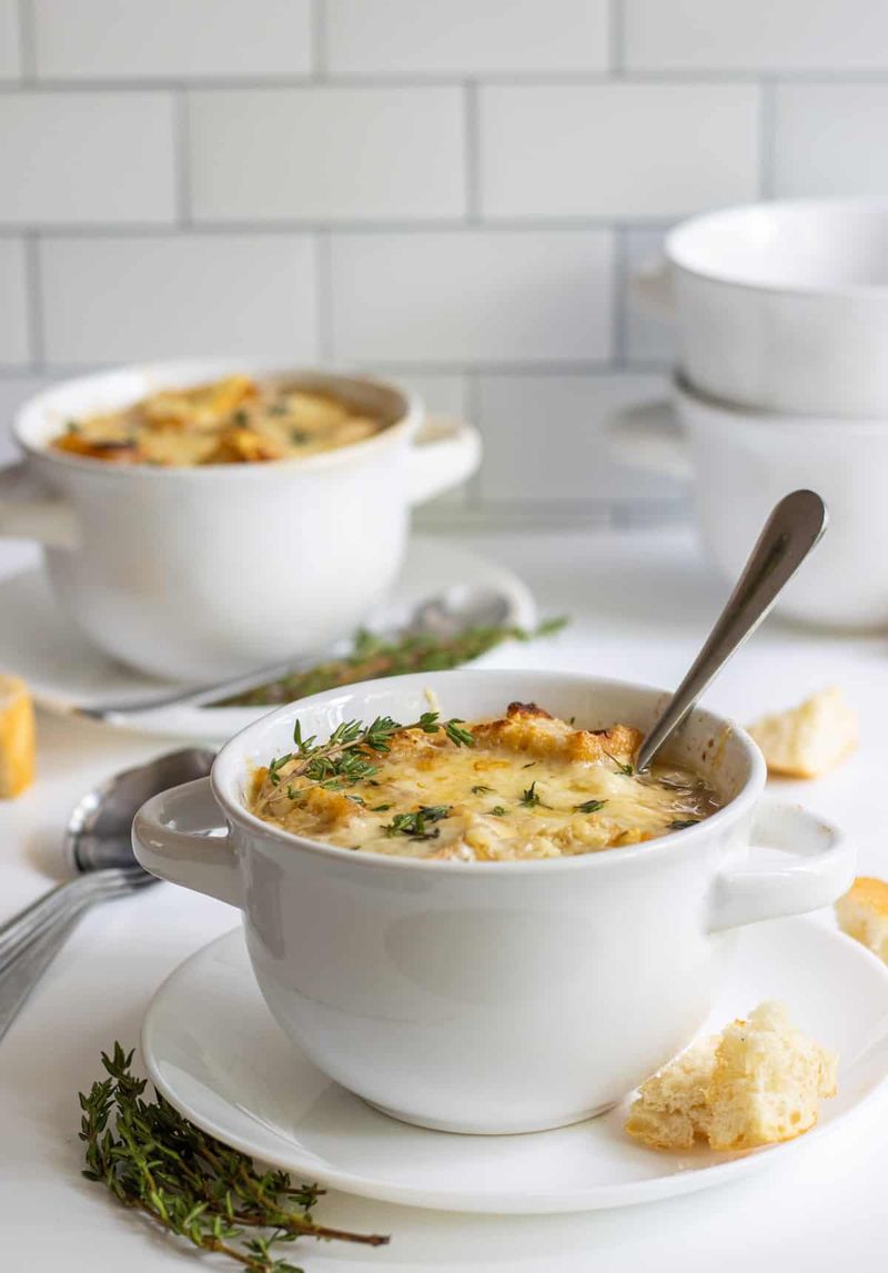 French Onion Soup (Soupe a l'Oignon)