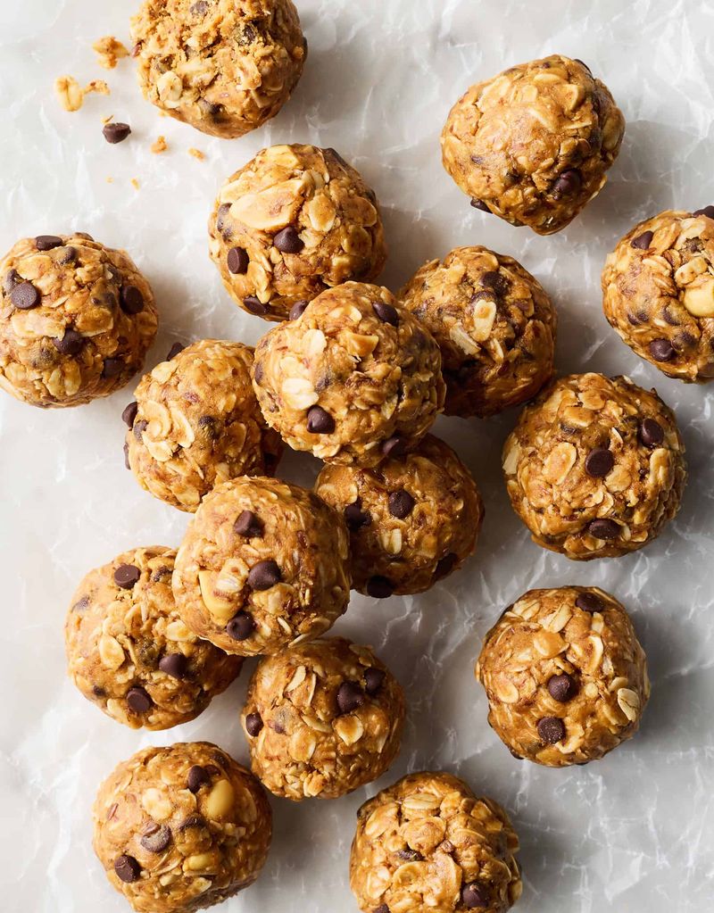 Chocolate Peanut Butter Energy Balls