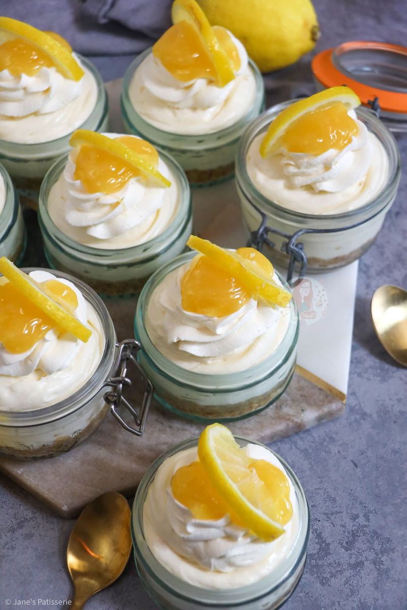 No-Bake Lemon Cheesecake Jars