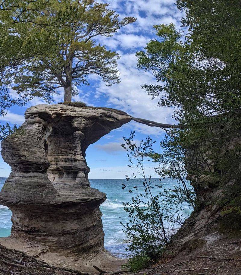 Chapel Rock and Beach Trail (Pictured Rocks)