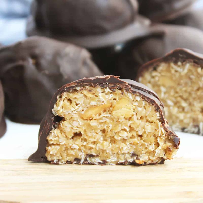 Peanut Butter Breakfast Bar Truffles