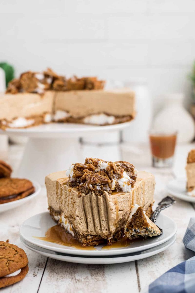 Oatmeal Cream Pie Cheesecake