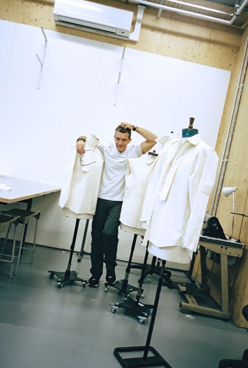 Antonio Banderas - Fashion Design Student