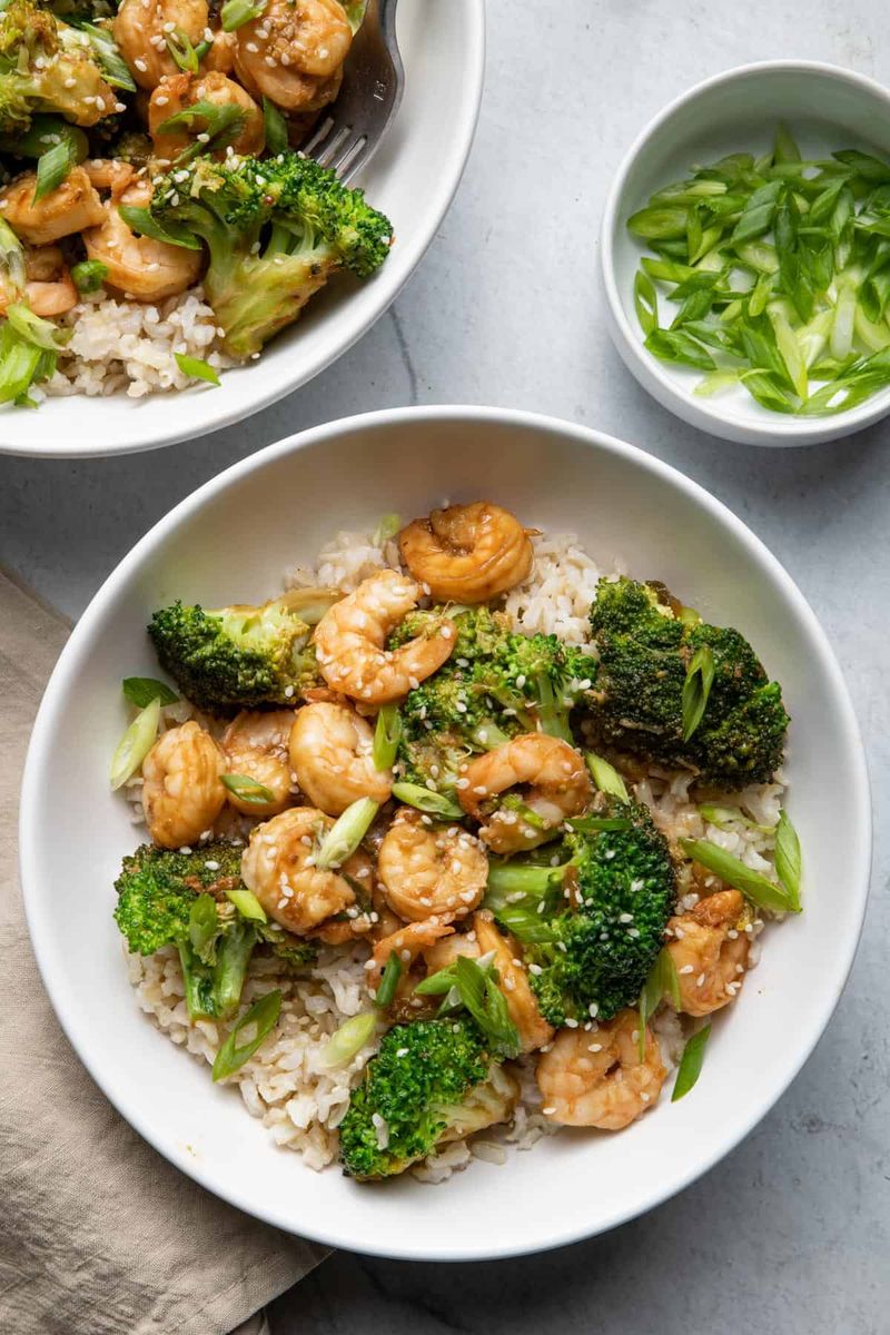 Shrimp Stir-Fry with Broccoli and Brown Rice