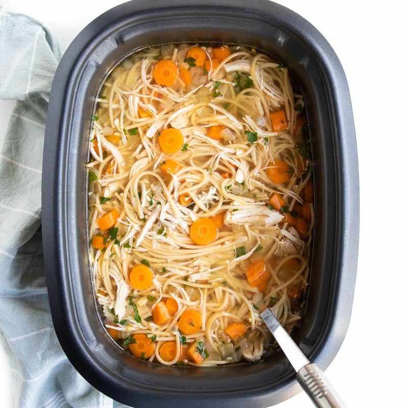 Slow Cooker Chicken and Pasta Soup