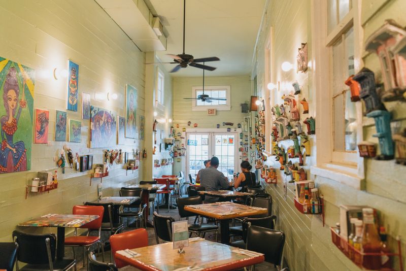 Surrey's Cafe and Juice Bar