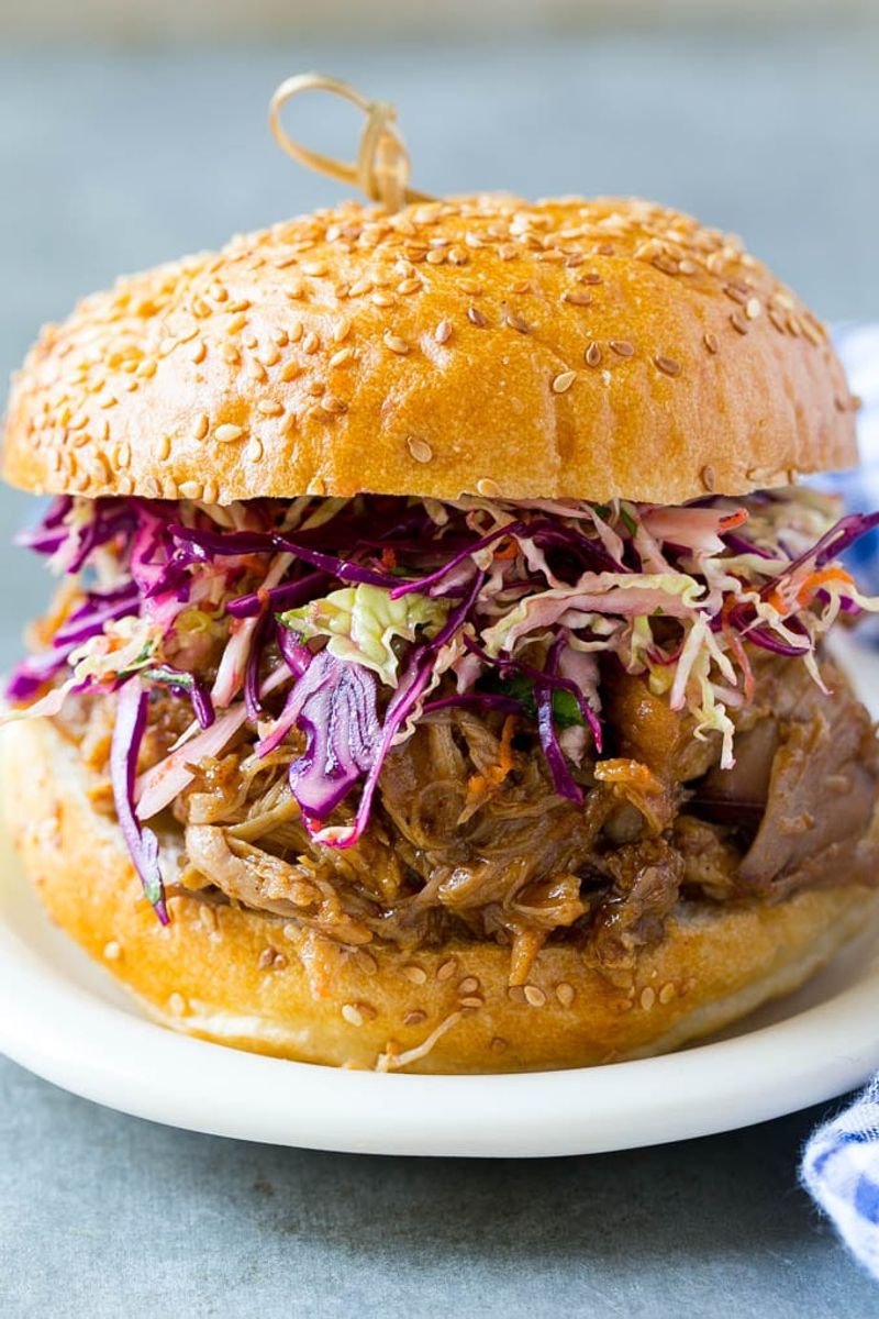 Slow Cooker Pulled Pork Sandwiches