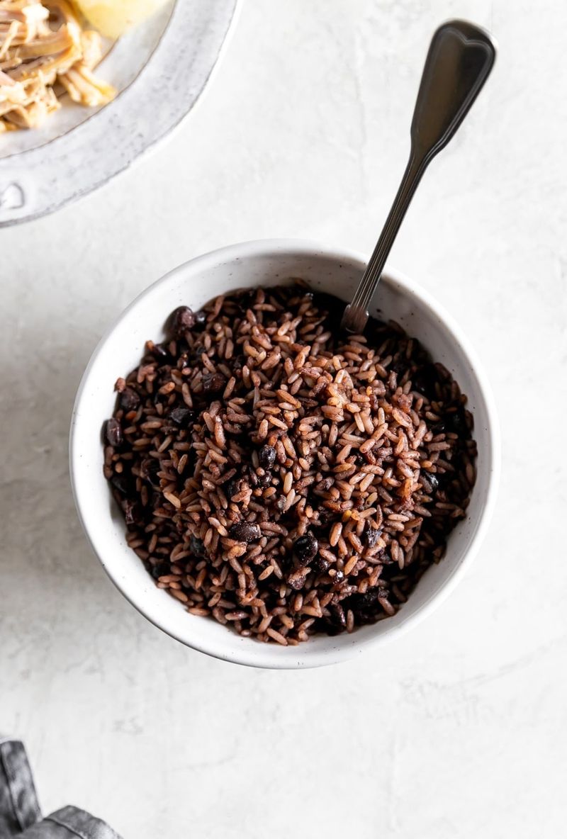 Moros y Cristianos (Black Beans and Rice)