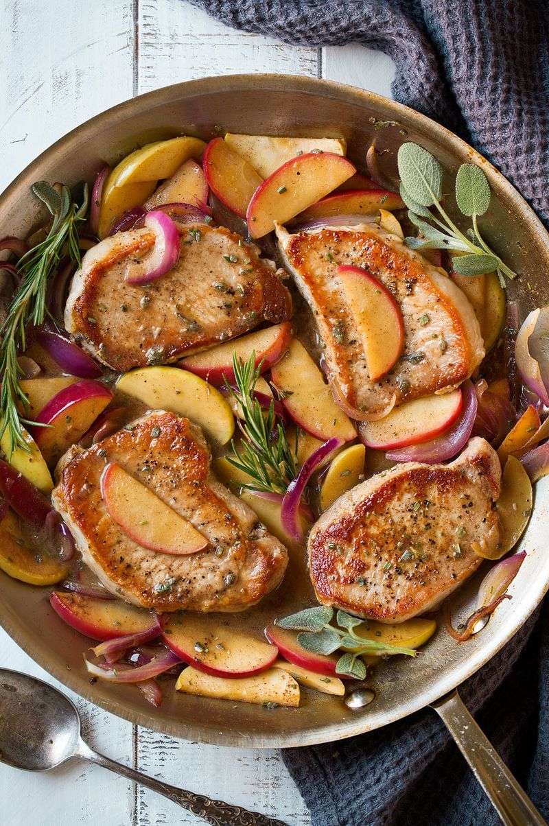 Pork Chops with Apple and Onion Pan Sauce