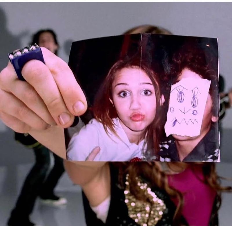 7 Things by Miley Cyrus (About Nick Jonas)