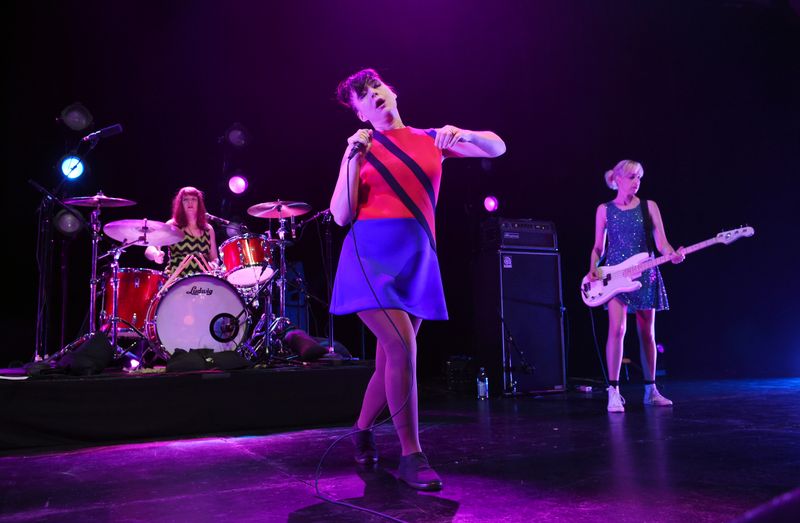 Rebel Girl - Bikini Kill (1992)