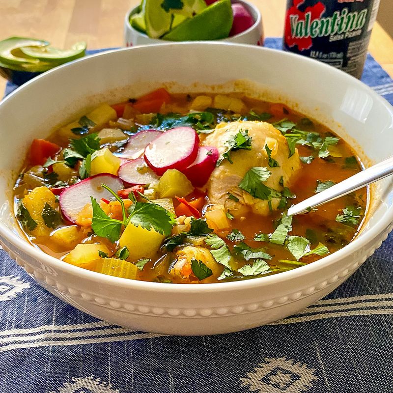 Caldo de Pollo