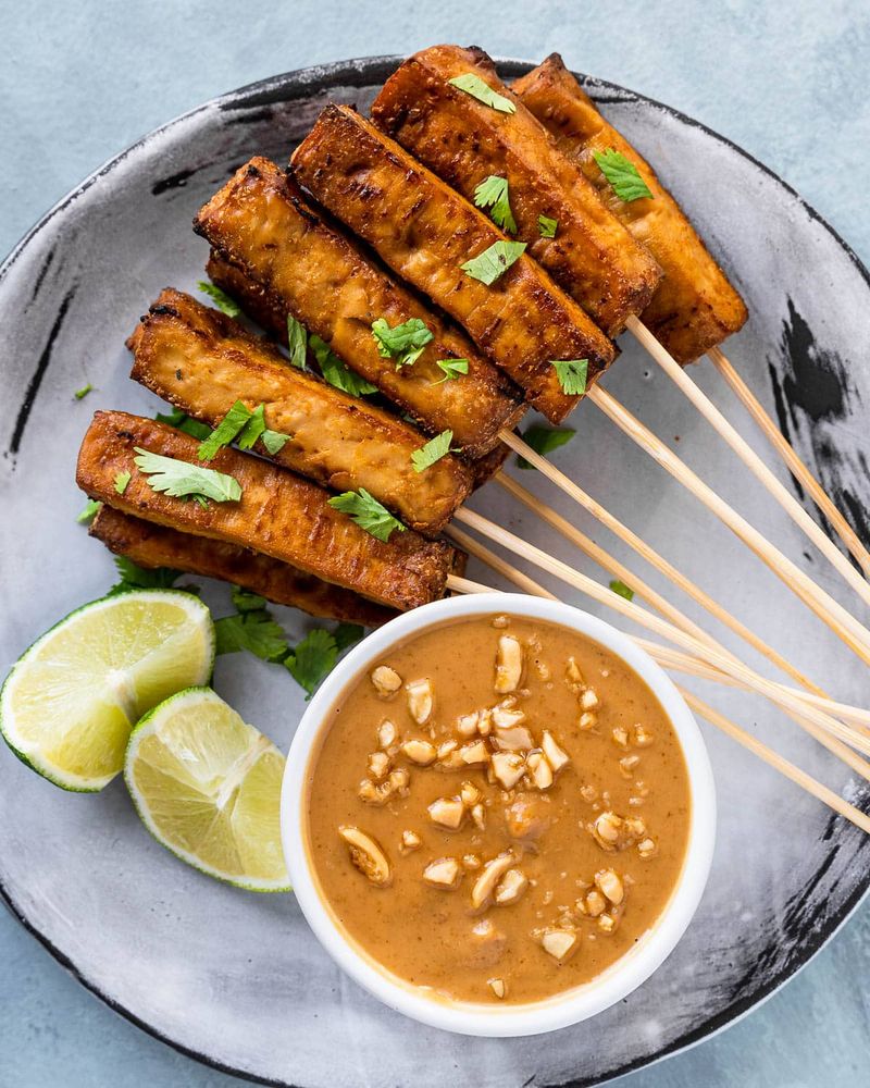Tofu Satay with Peanut Sauce